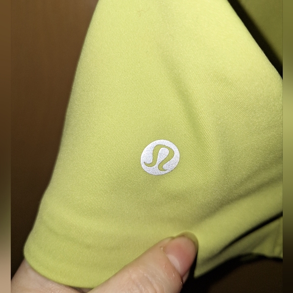 Lululemon Green Sports Bra Size 38D - Picture 3 of 4